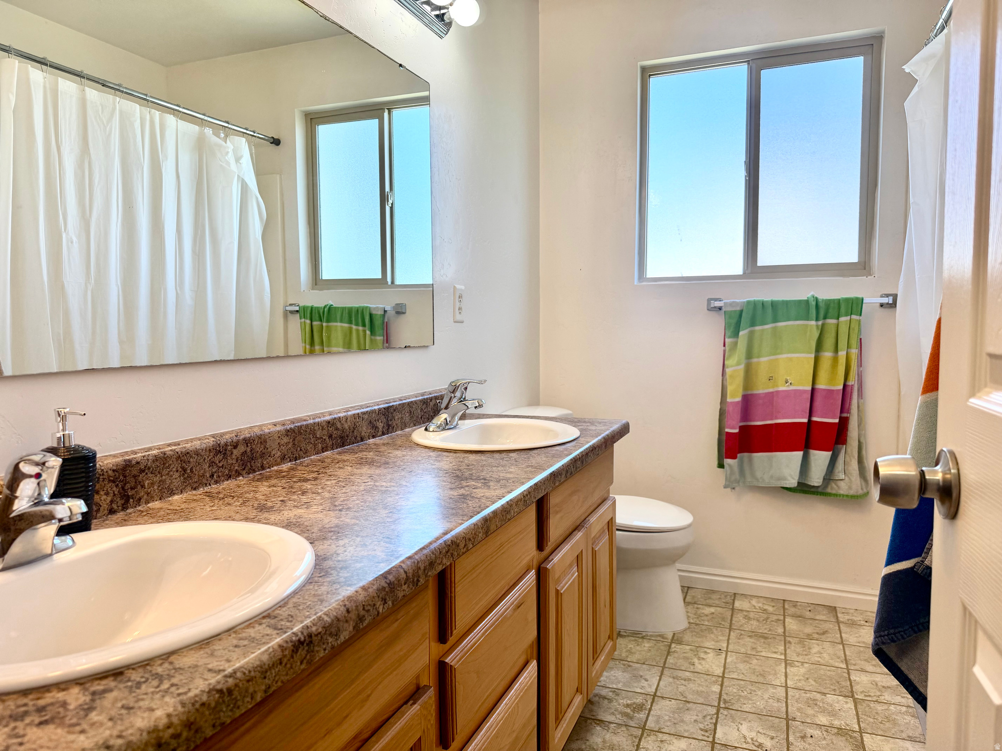 MEADOWBOOK EAST ESTATES SUB - Residential