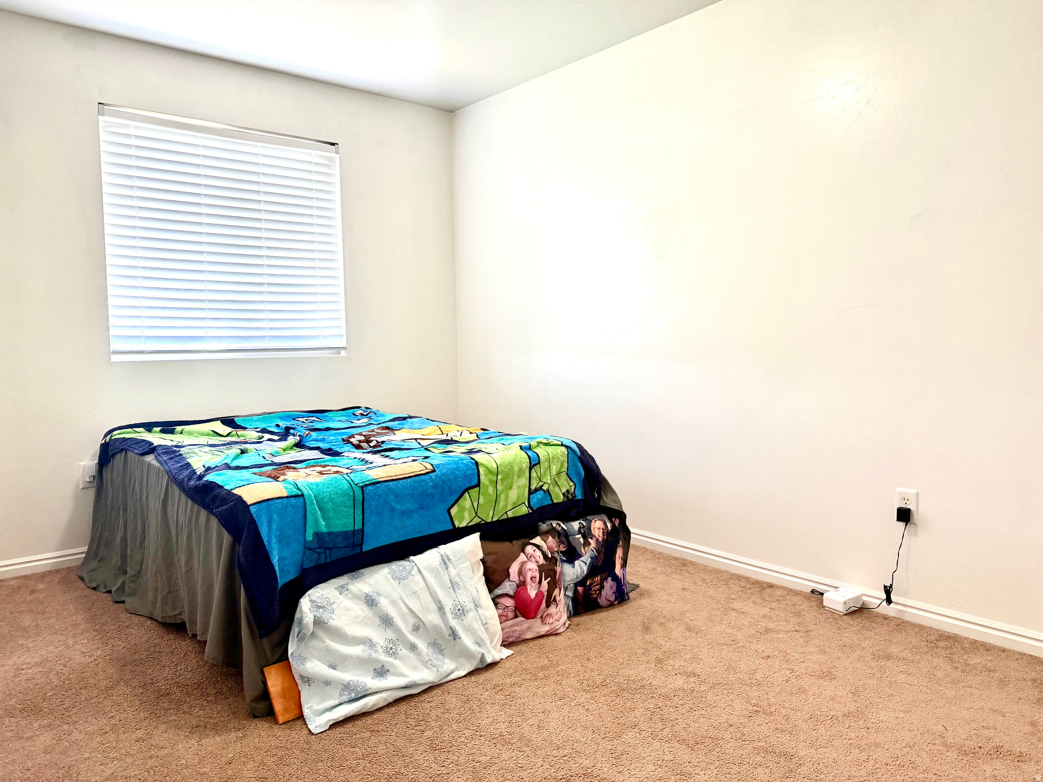 MEADOWBOOK EAST ESTATES SUB - Residential