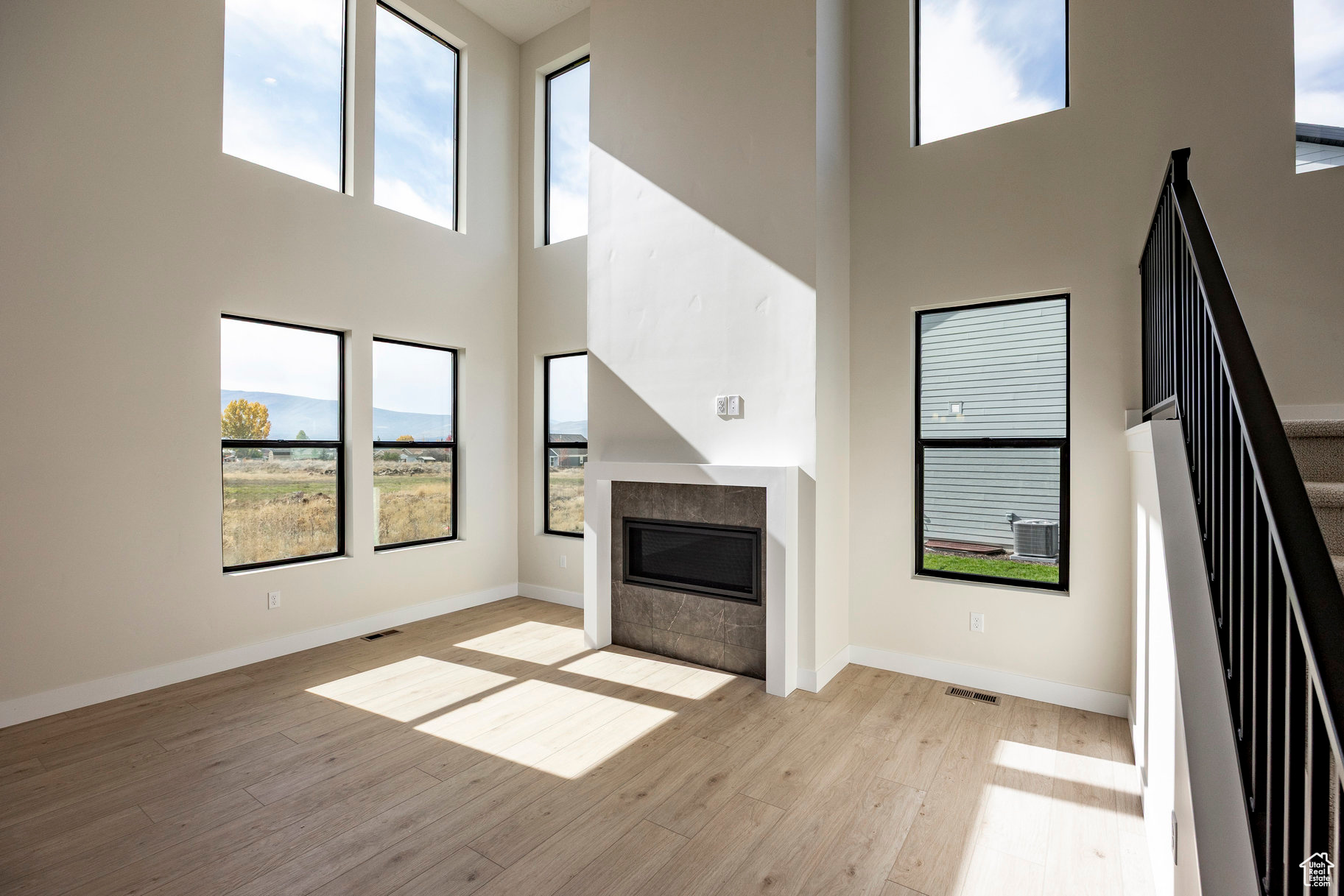 THE CROSSING - Residential