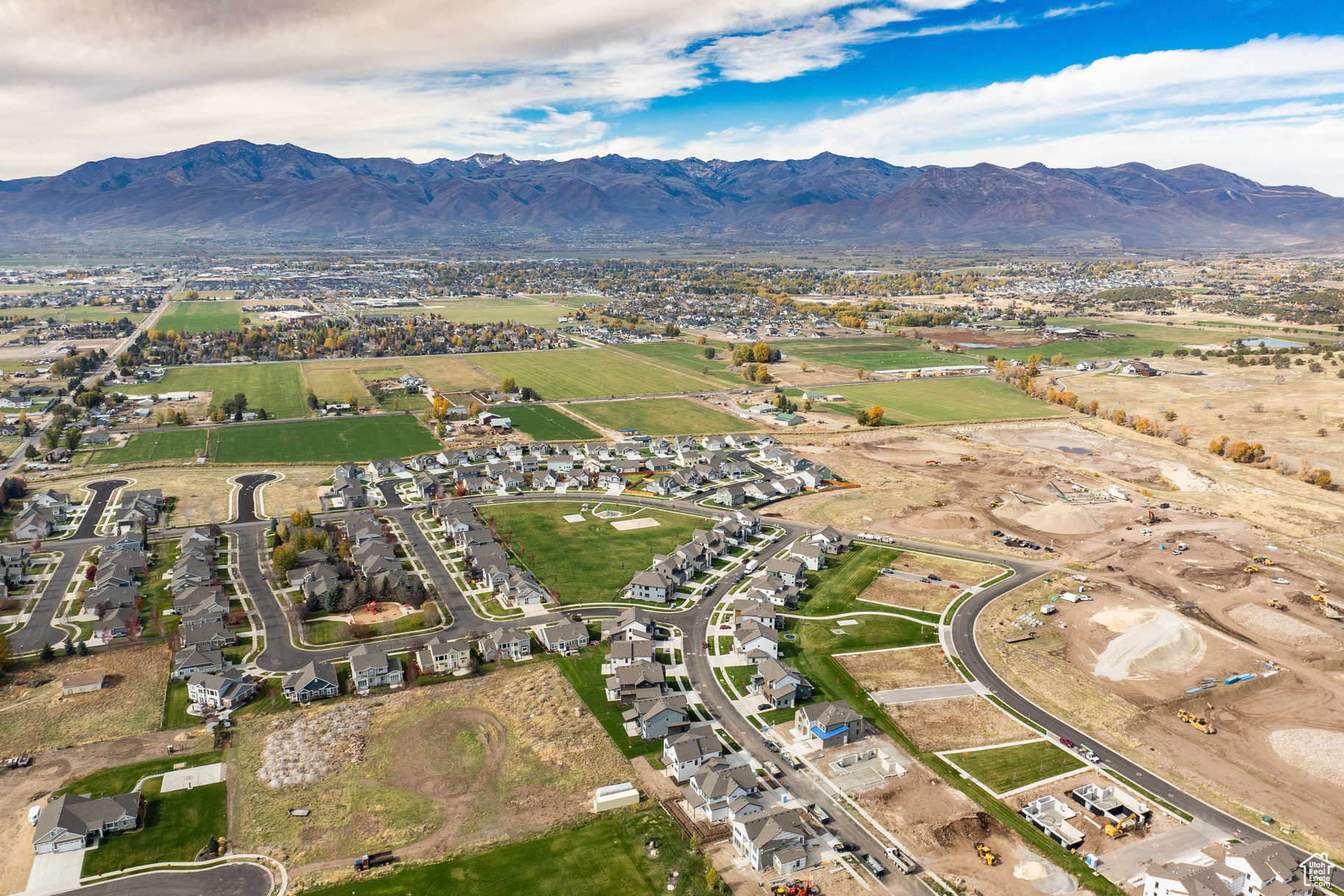 THE CROSSING - Residential