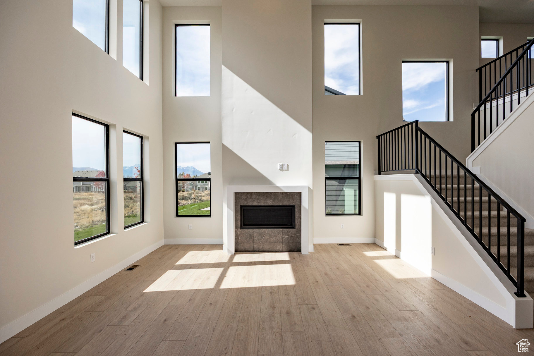 THE CROSSING - Residential