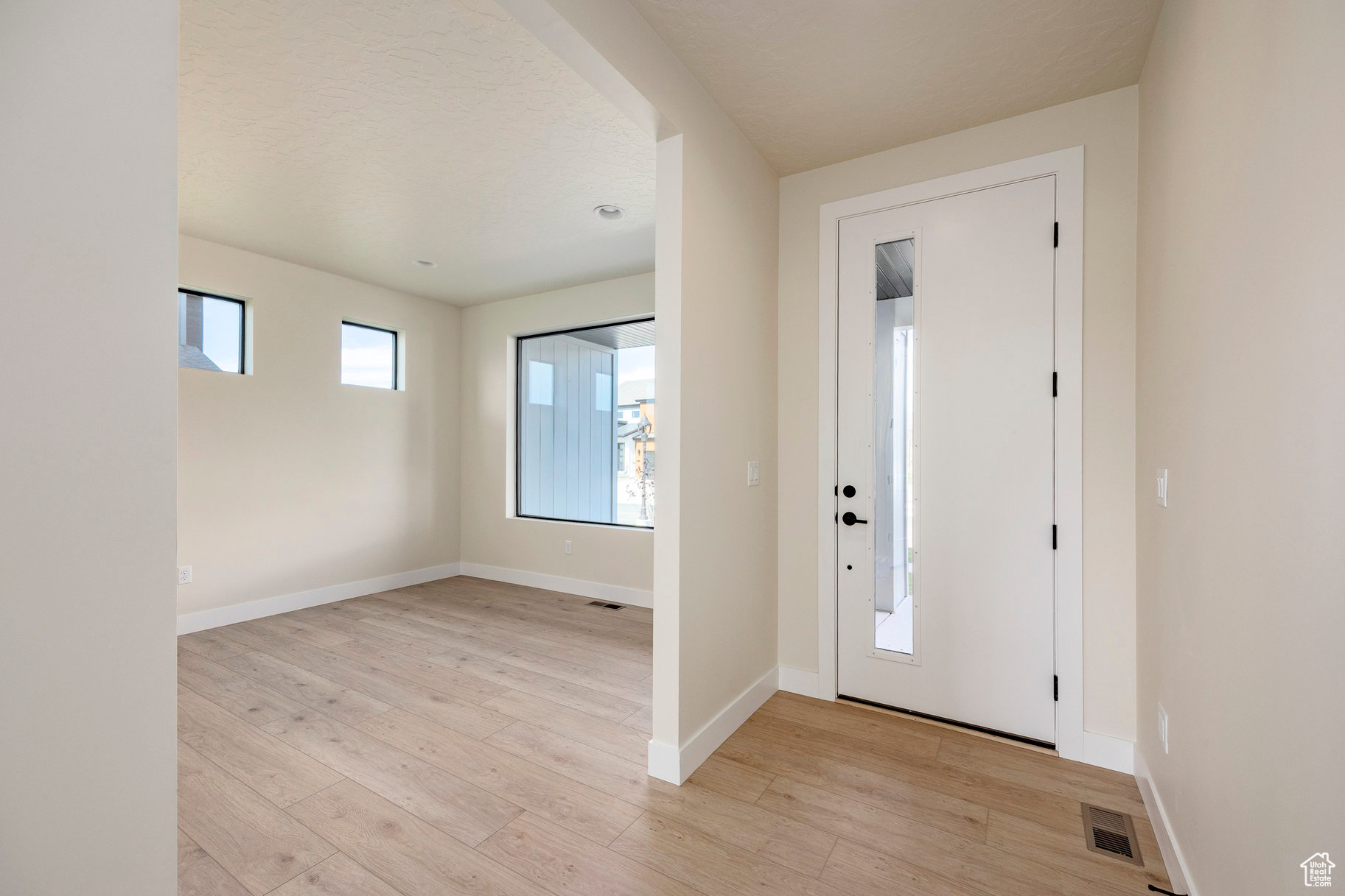 THE CROSSING - Residential