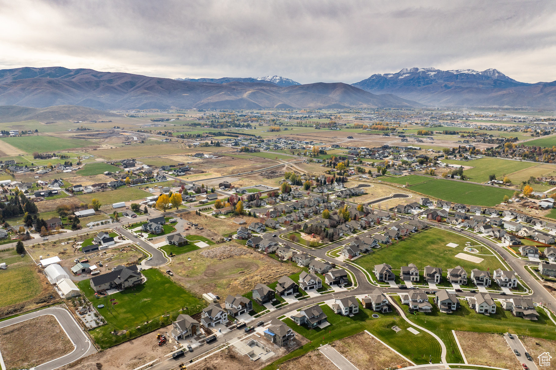 THE CROSSING - Residential