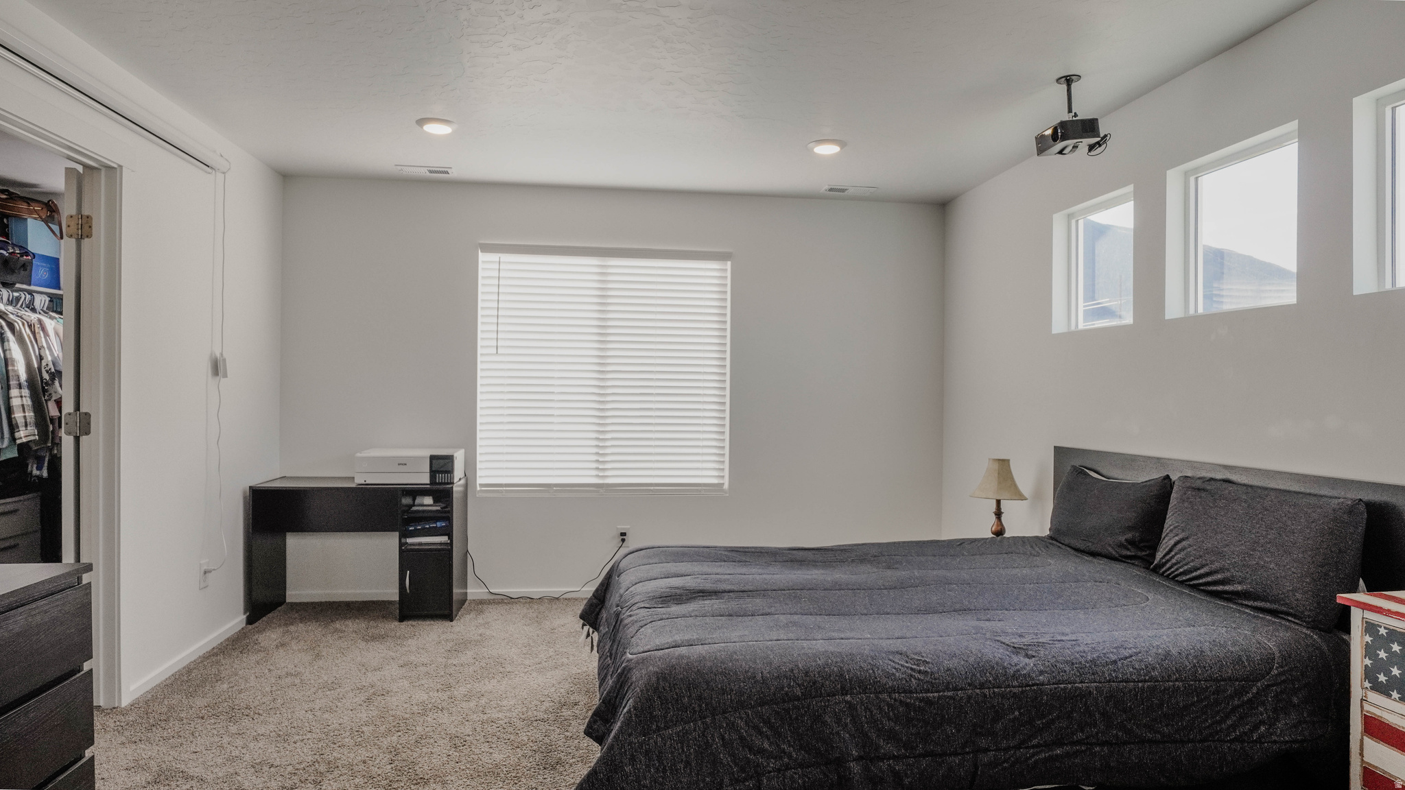 QUIET VALLEY - Residential