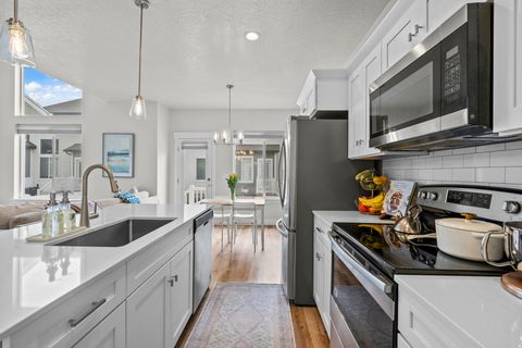 Tiny photo for 1624 N 3740 W, Lehi, UT 84043 (MLS # 2121866)