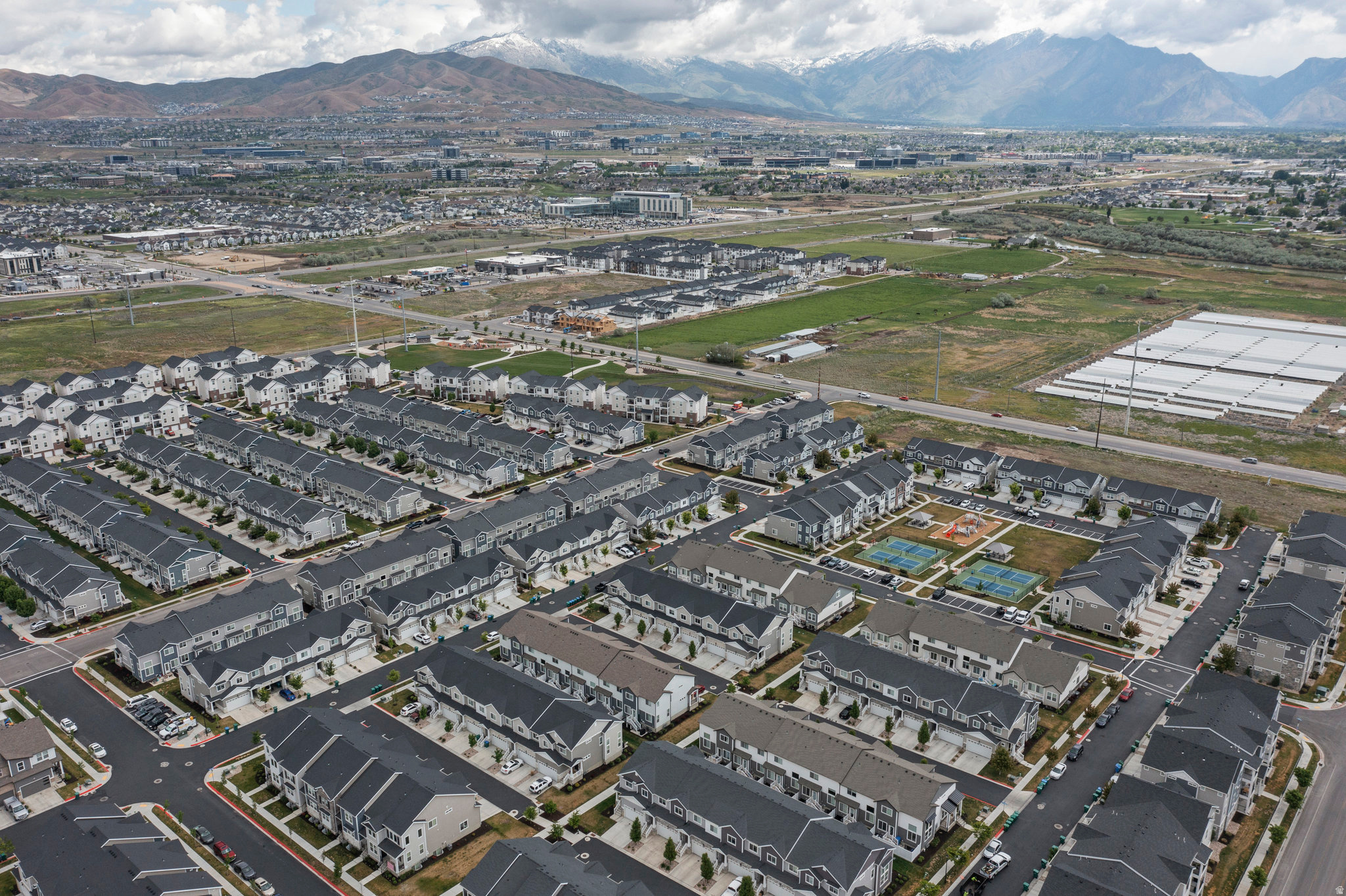 THE EXCHANGE II - Residential