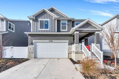 Photo of 12368 S VARITEK DR, Herriman, UT 84096 (MLS # 2122687)