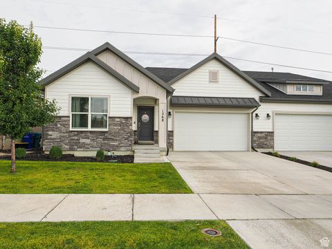 Photo of 1268 W BRINKERHOFF DR S, West Jordan, UT 84084 (MLS # 2111447)