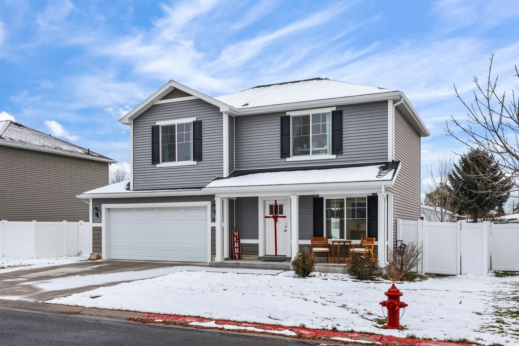 Photo of 430 W 810 N, Logan, UT 84321 (MLS # 2124785)