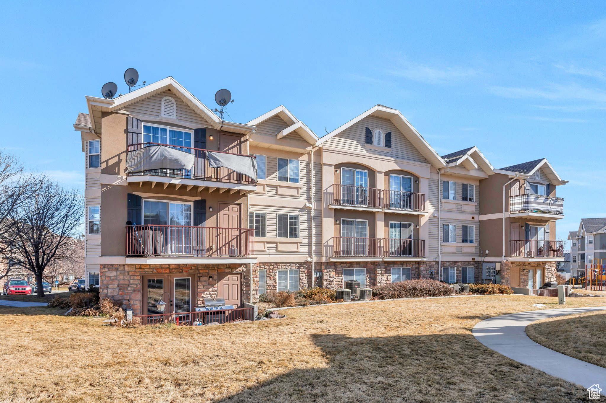 137 W Suncrest Ln, Saratoga Springs, Utah image 1