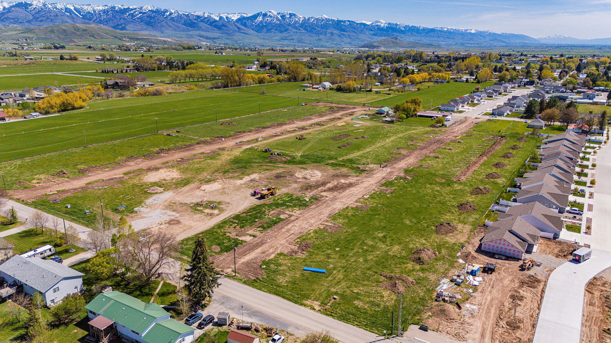 ENCLAVE EAST - Residential