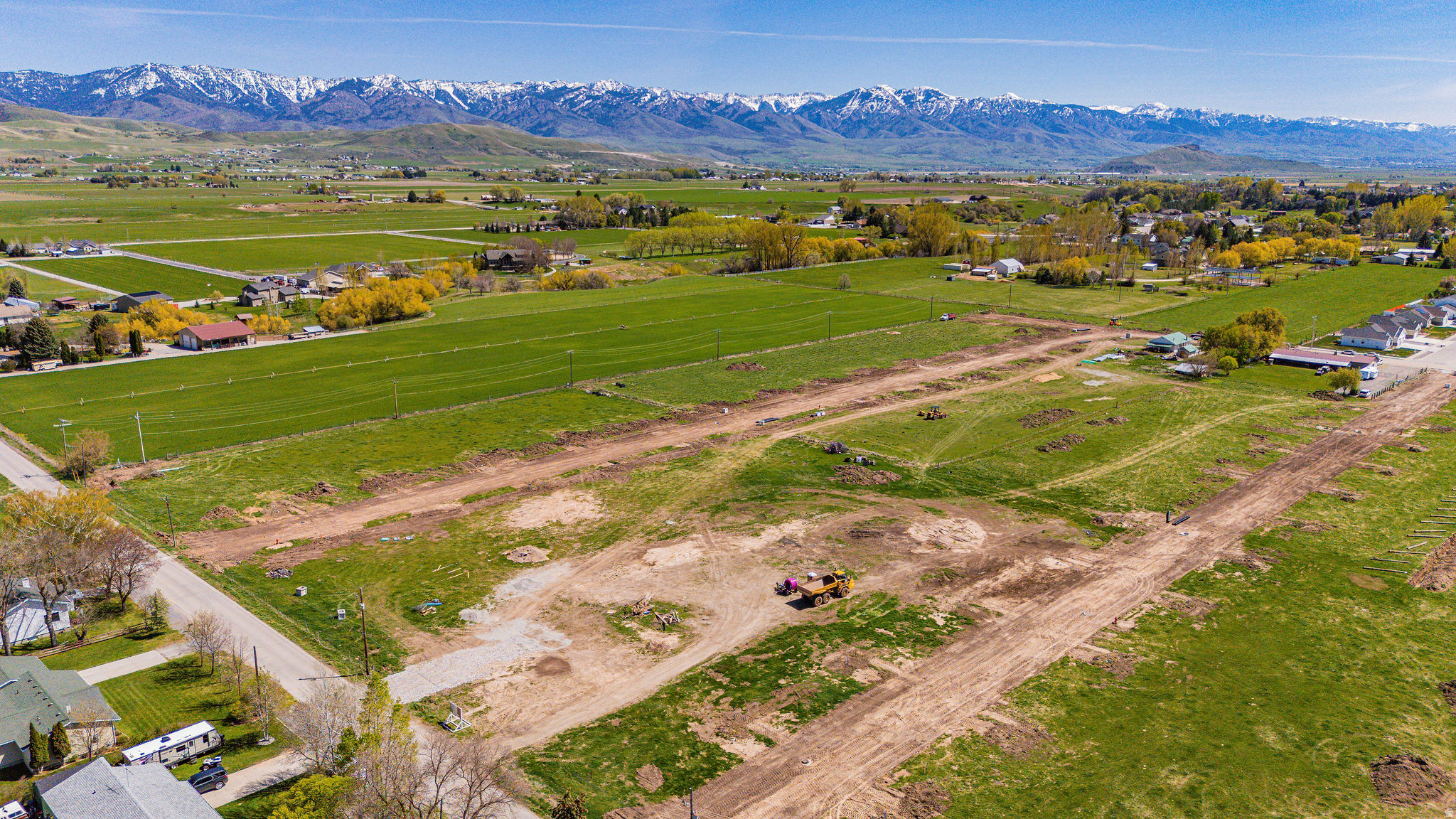 ENCLAVE EAST - Residential