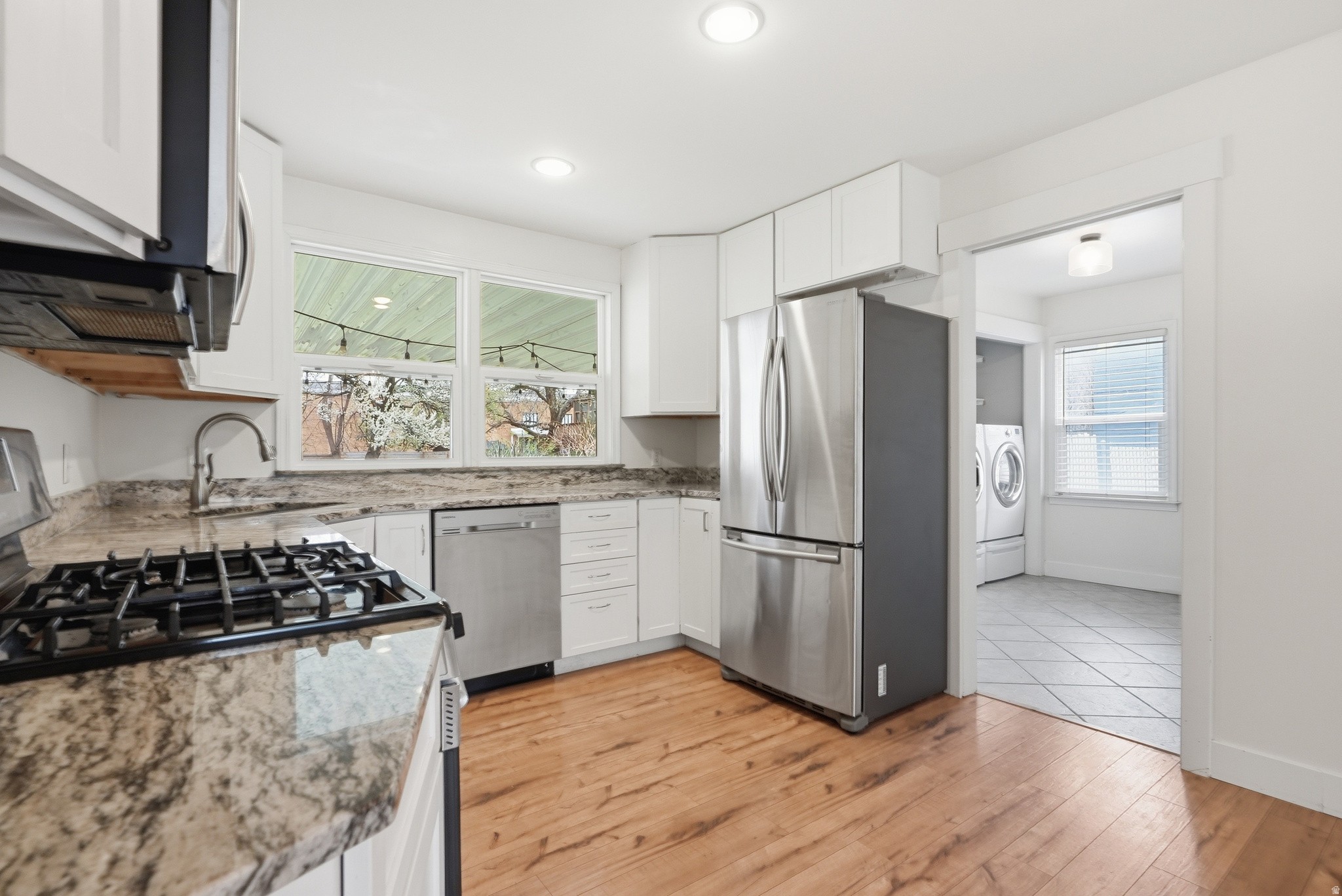 CANYON RIM - Residential