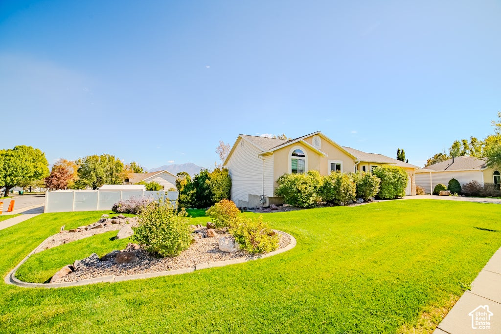 Photo of 13907 S KESSLER PEAK CIR W, Riverton, UT 84096 (MLS # 2190994)
