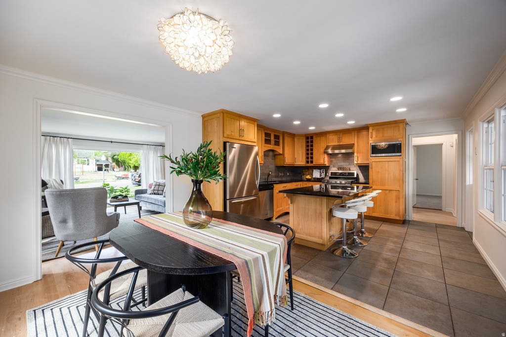Photo of 2030 E 900 S, Salt Lake City, UT 84108 (MLS # 2179987)