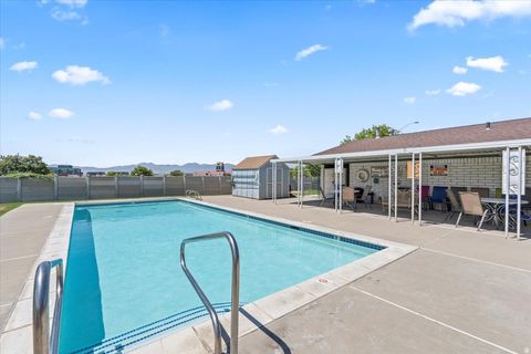 Tiny photo for 27 W EVENING STAR WAY S, Sandy, UT 84070 (MLS # 2120546)