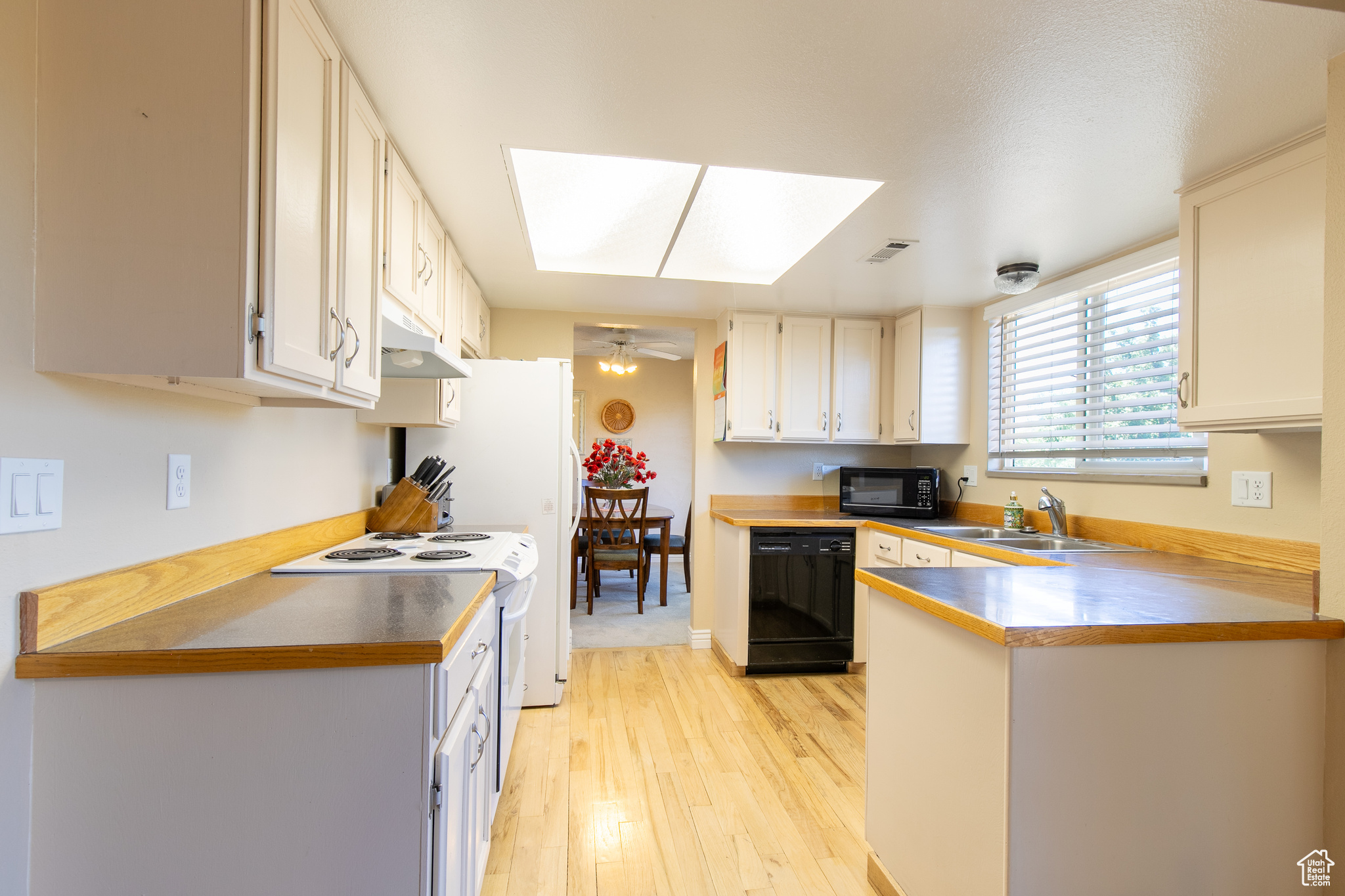 THREE FOUNTAINS - Residential