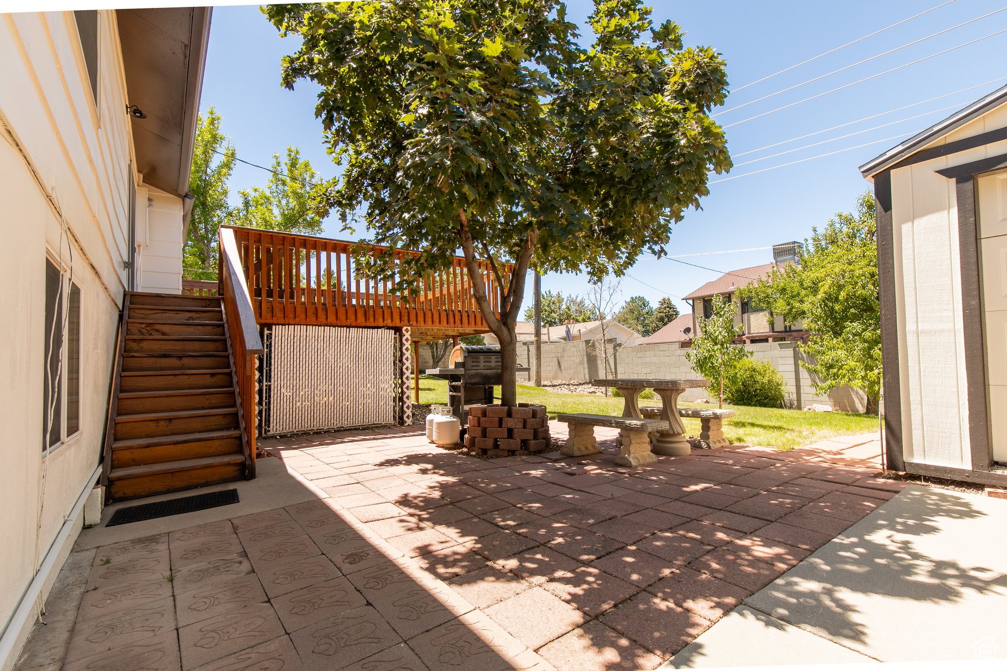 THREE FOUNTAINS - Residential