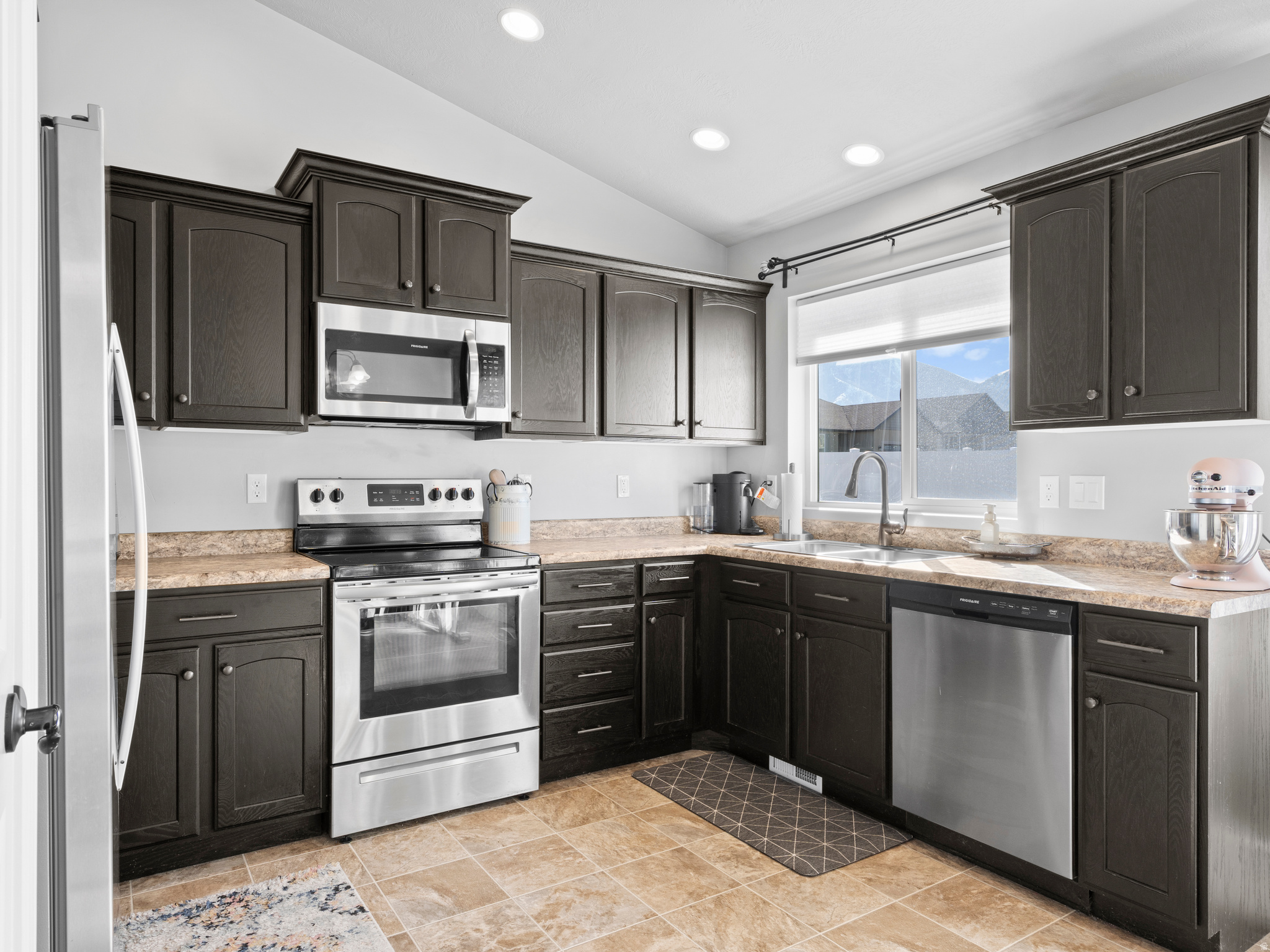 CANYON VILLAGE - Residential