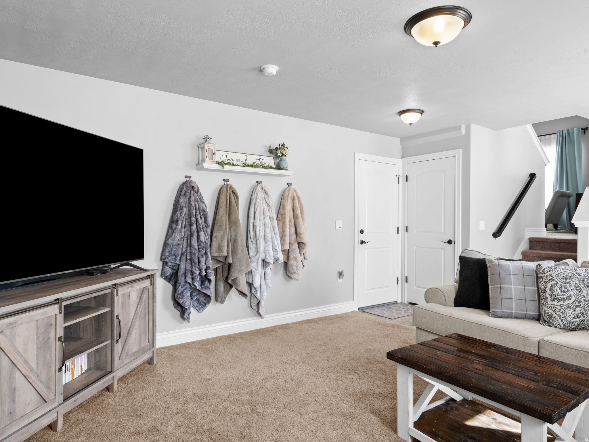 CANYON VILLAGE - Residential