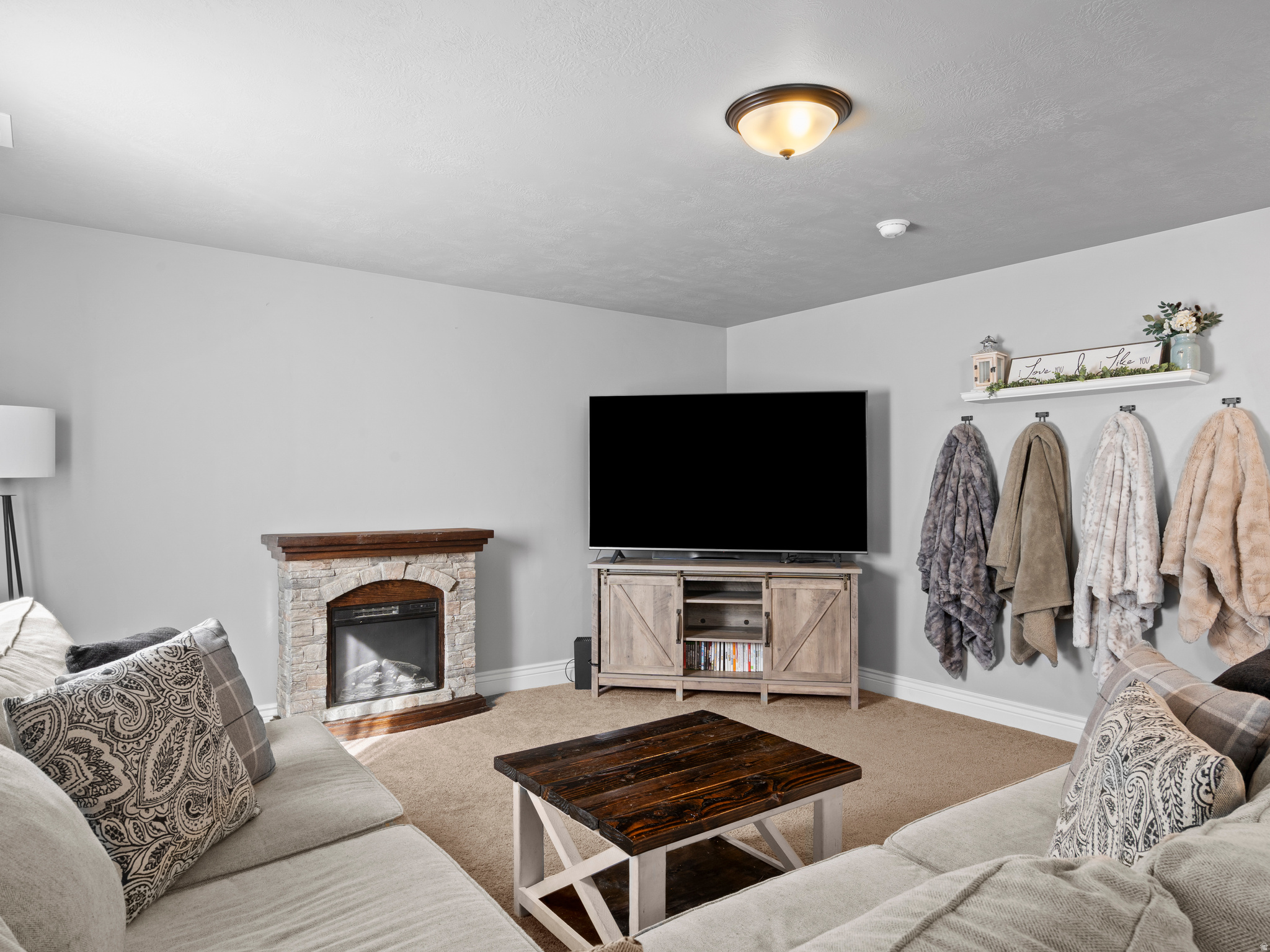 CANYON VILLAGE - Residential