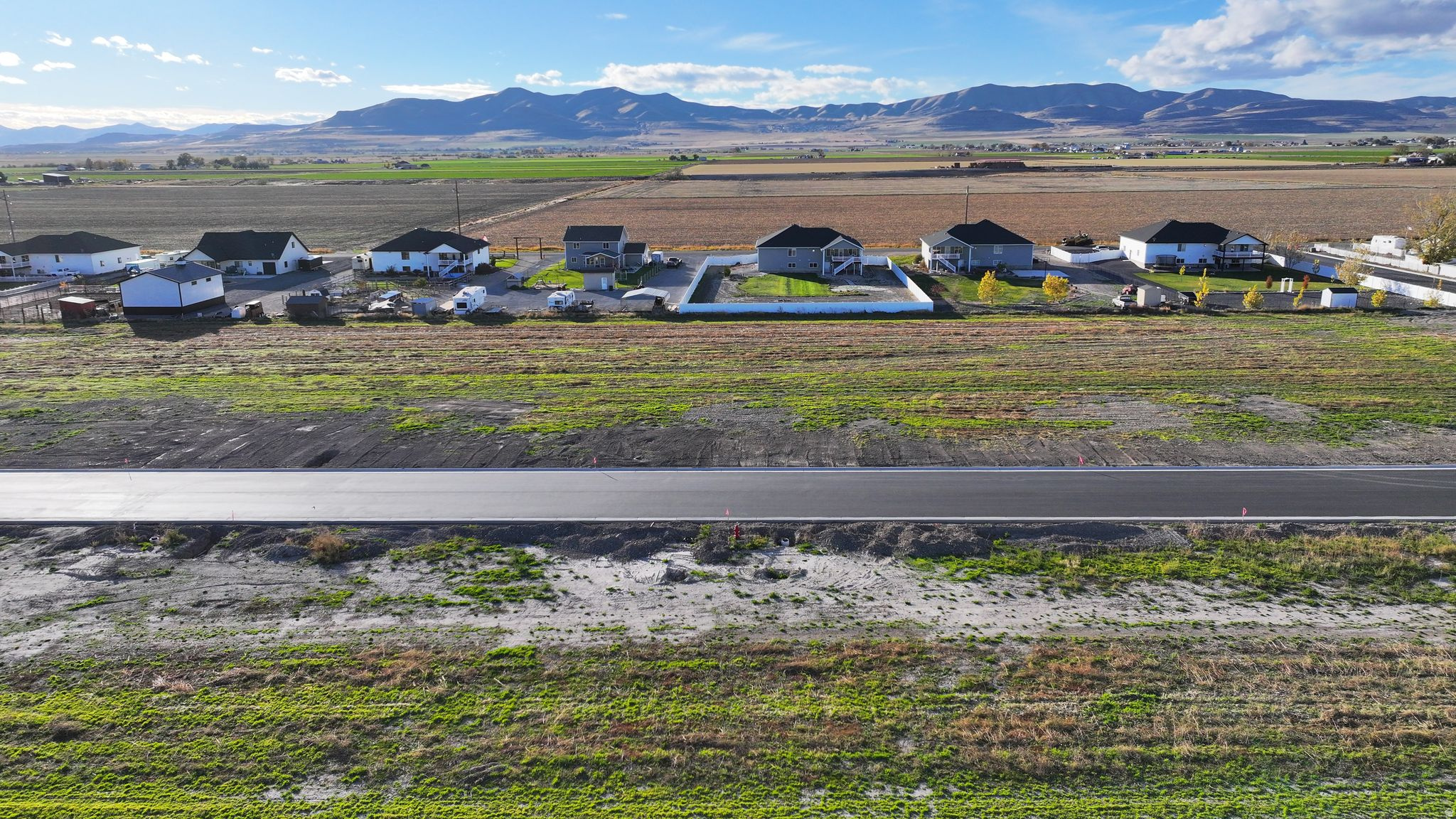 BECKAMS EDGE PHASE 5 - Land