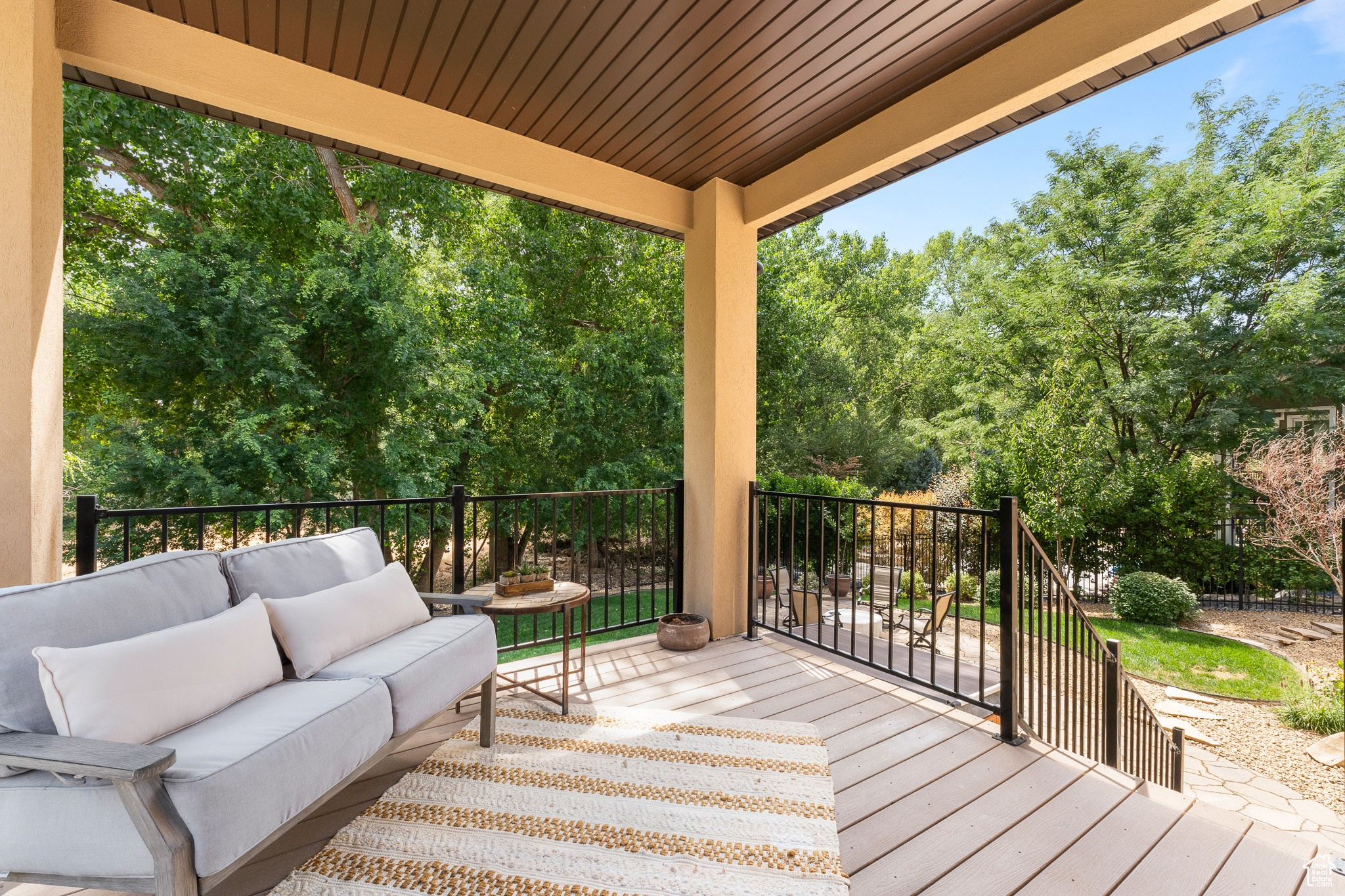 THE GROVE - Residential