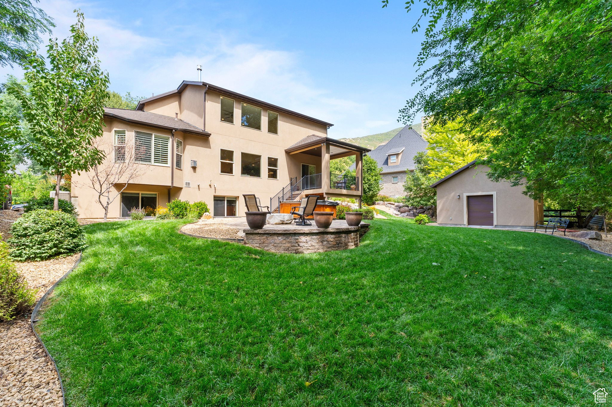 THE GROVE - Residential