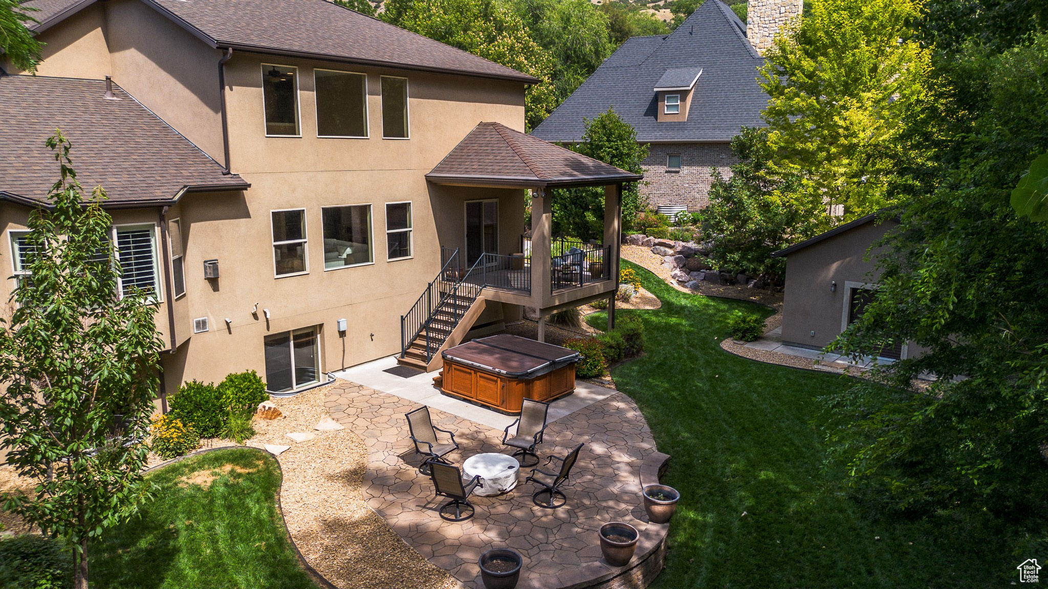 THE GROVE - Residential