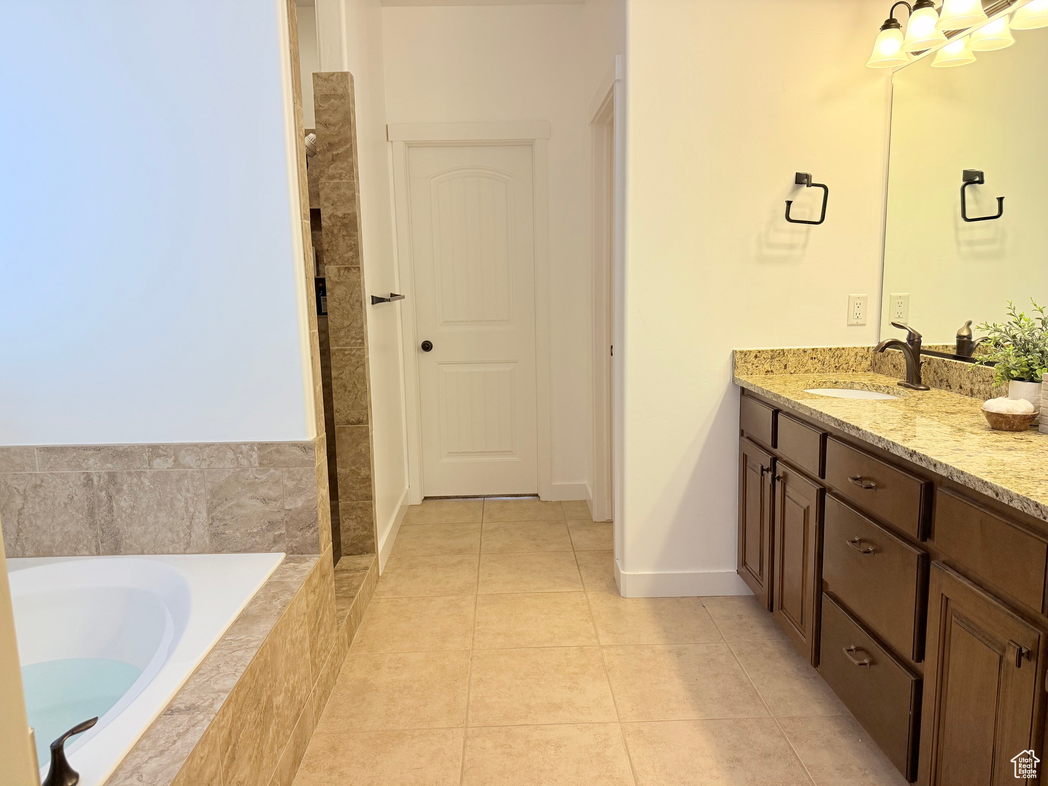 THE GROVE - Residential