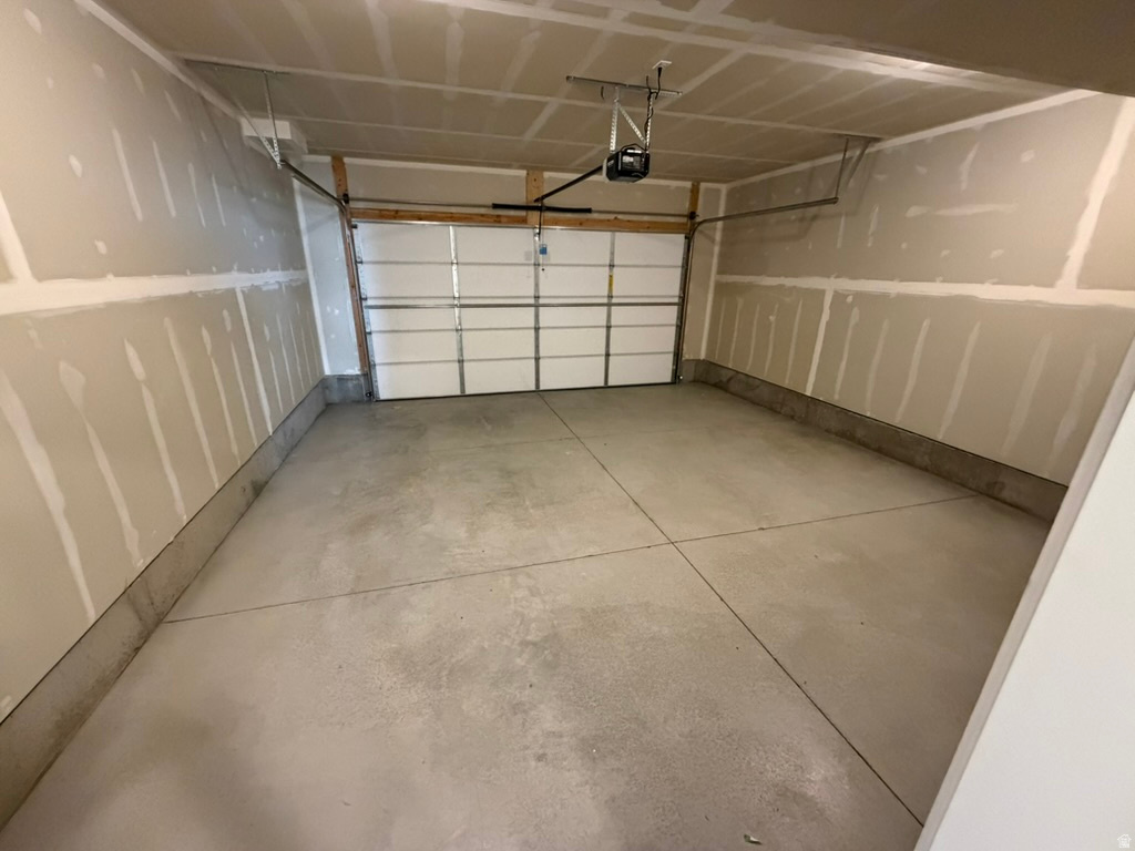 GOLDEN FOREST - Residential