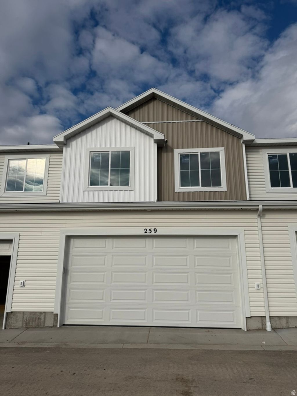 Photo of 259 W 690 N, Smithfield, UT 84335 (MLS # 2124549)