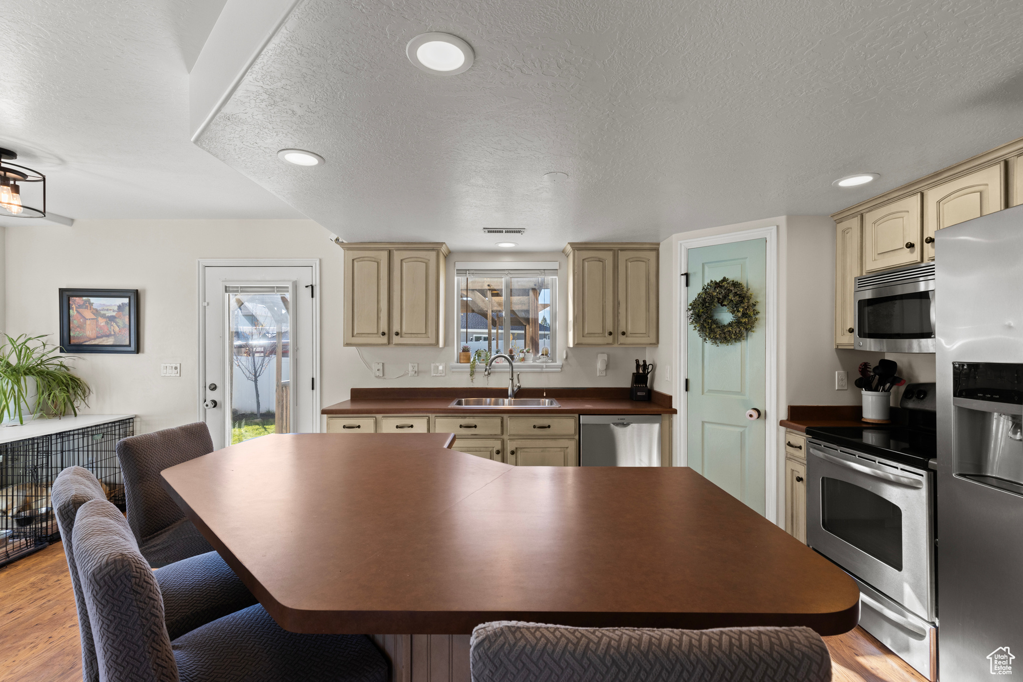 LOGAN RIVER TRAILS - Residential