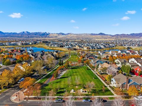 Tiny photo for 10932 S TOPVIEW RD, South Jordan, UT 84009 (MLS # 2120405)