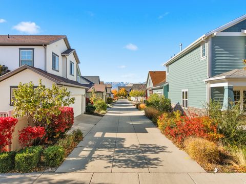 Tiny photo for 10932 S TOPVIEW RD, South Jordan, UT 84009 (MLS # 2120405)