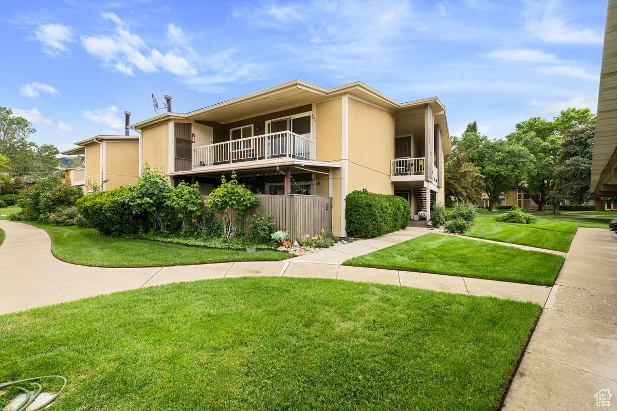 THREE FOUNTAINS - Residential