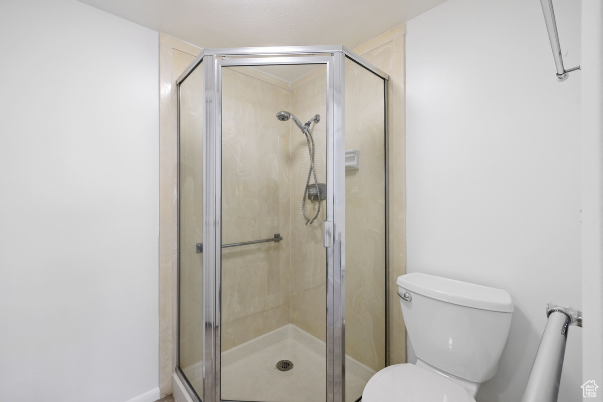 THREE FOUNTAINS - Residential