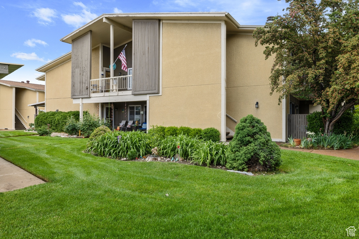THREE FOUNTAINS - Residential