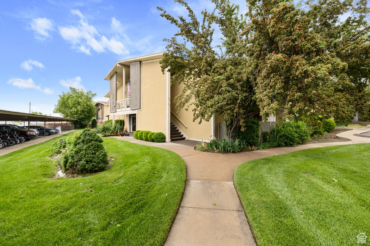 THREE FOUNTAINS - Residential