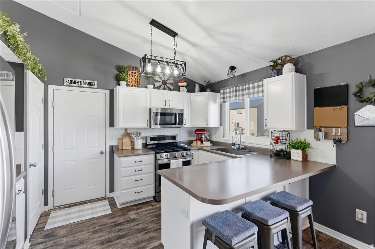 DIAMOND SUMMIT - Residential