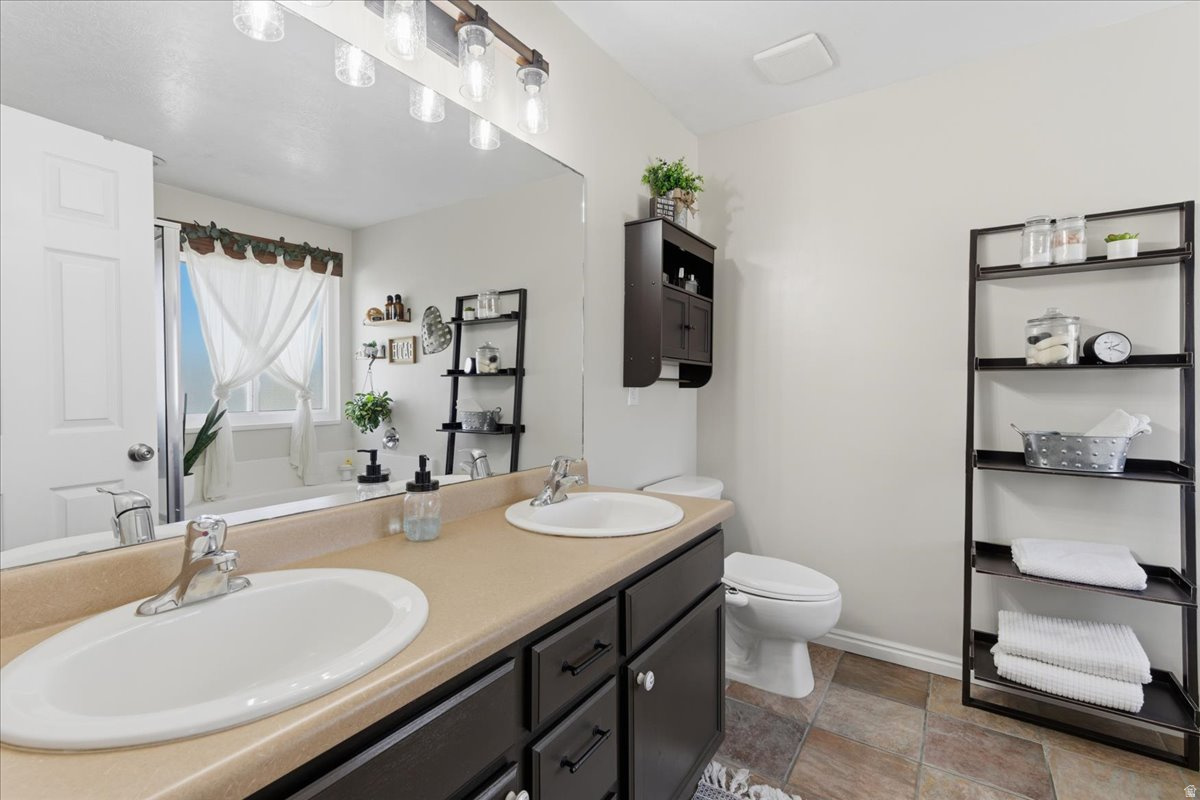 DIAMOND SUMMIT - Residential