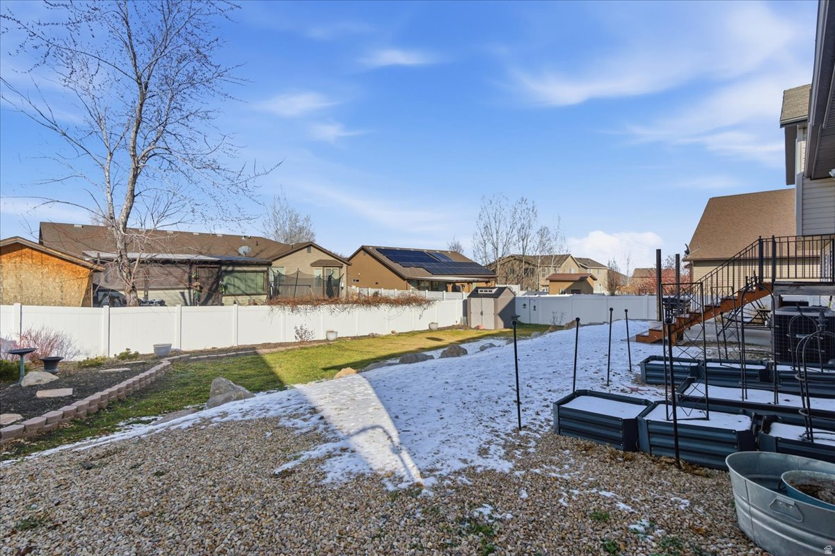 DIAMOND SUMMIT - Residential