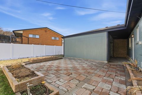 Tiny photo for 1087 ARLINGTON WAY, Bountiful, UT 84010 (MLS # 2132450)