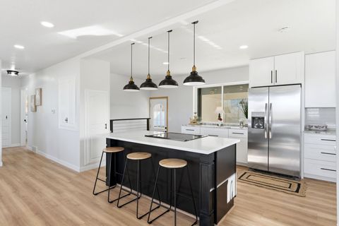 Tiny photo for 1087 ARLINGTON WAY, Bountiful, UT 84010 (MLS # 2132450)