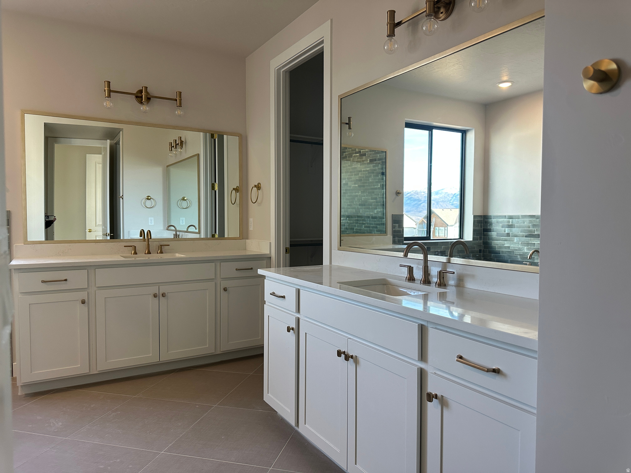 CROSSINGS AT LAKE CREEK - Residential