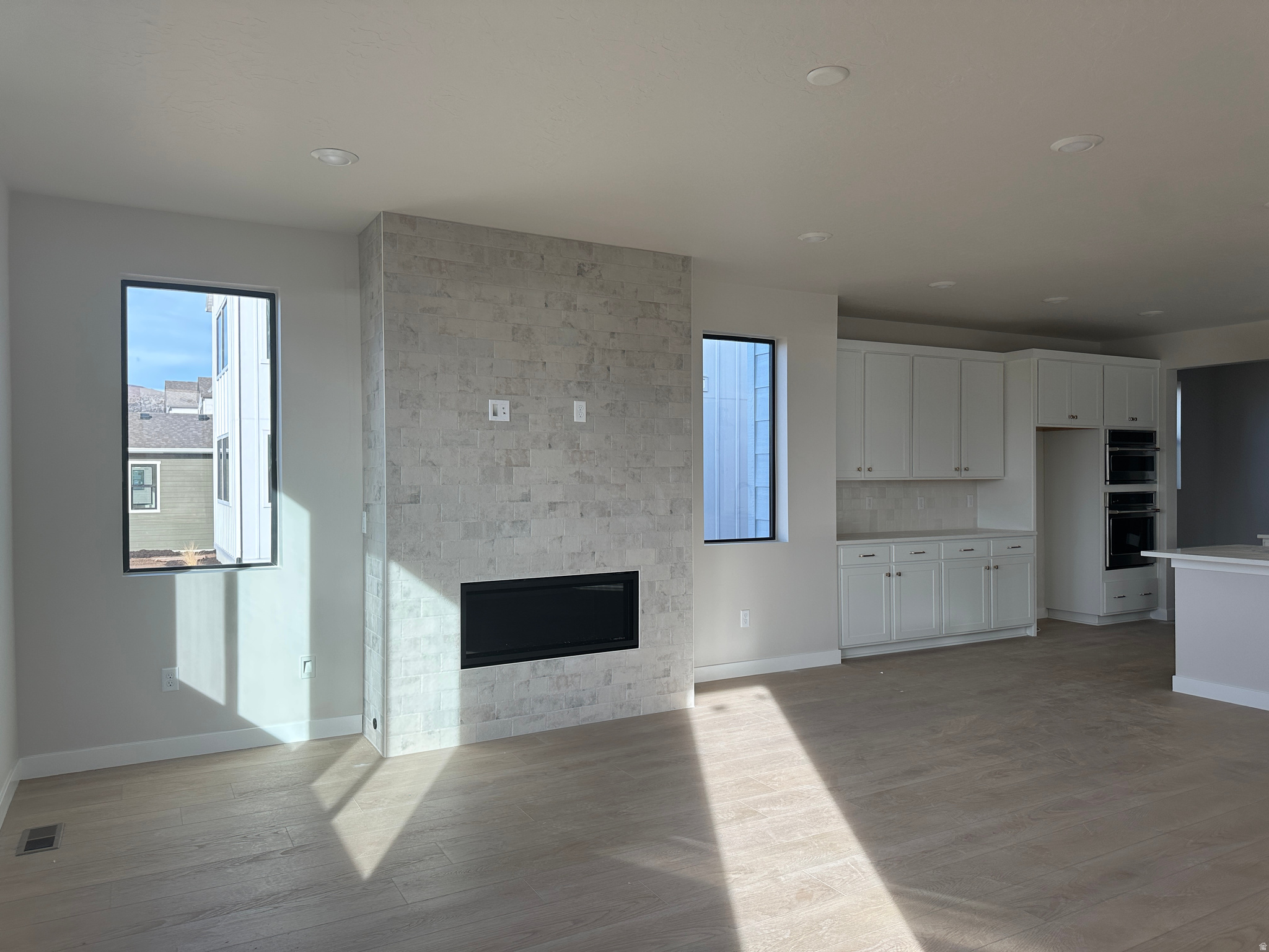 CROSSINGS AT LAKE CREEK - Residential