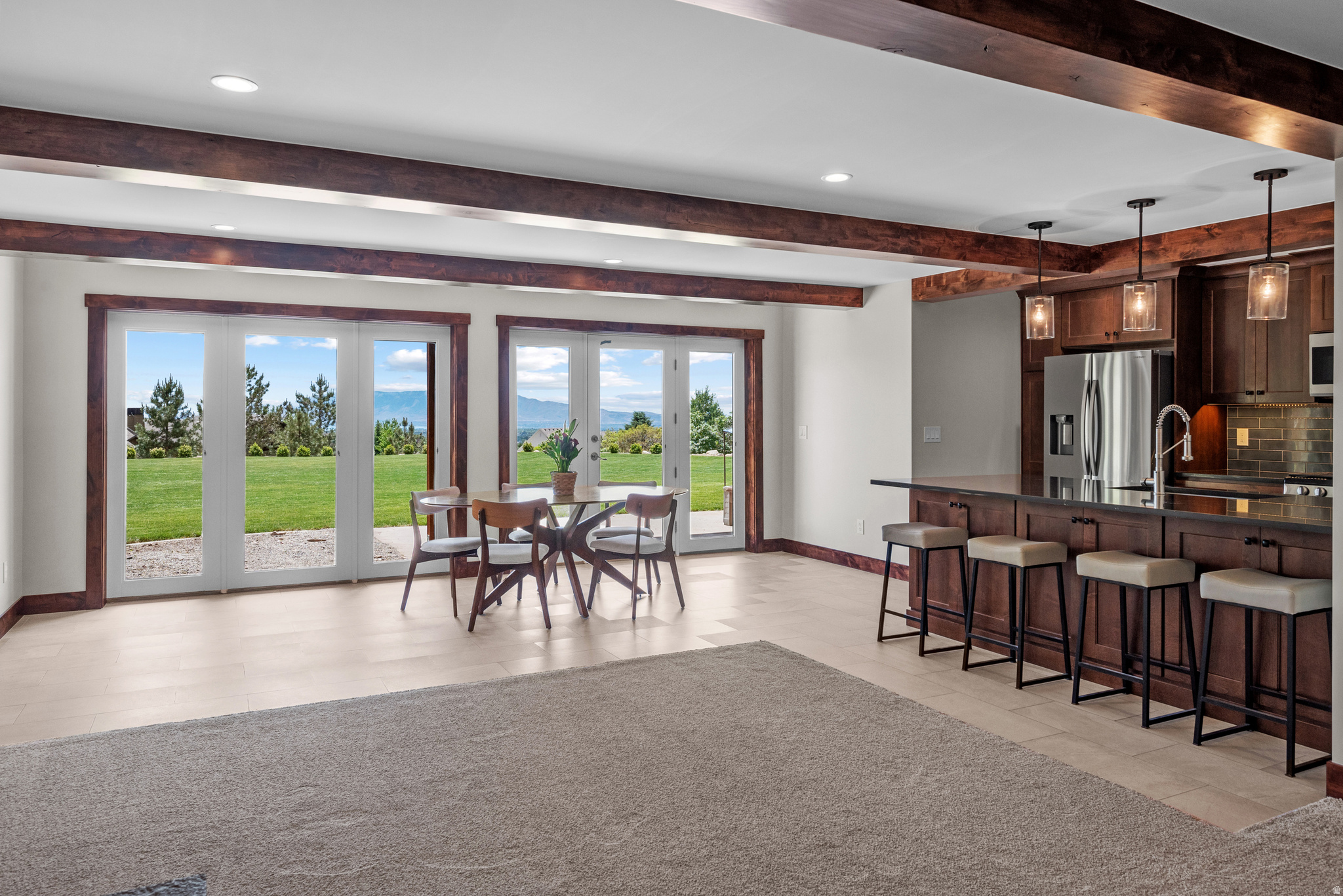 ALPINE COVE - Residential