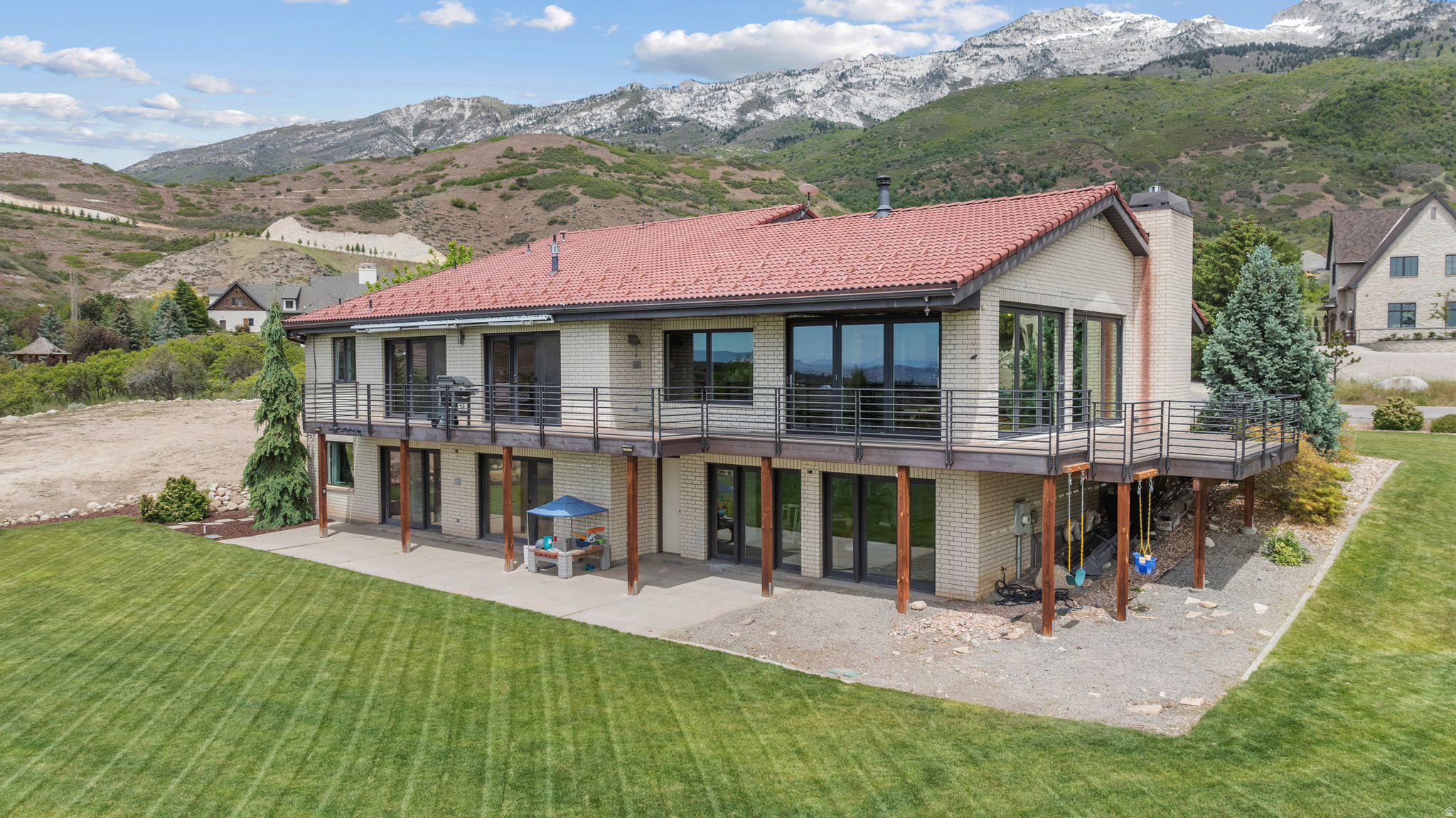 ALPINE COVE - Residential