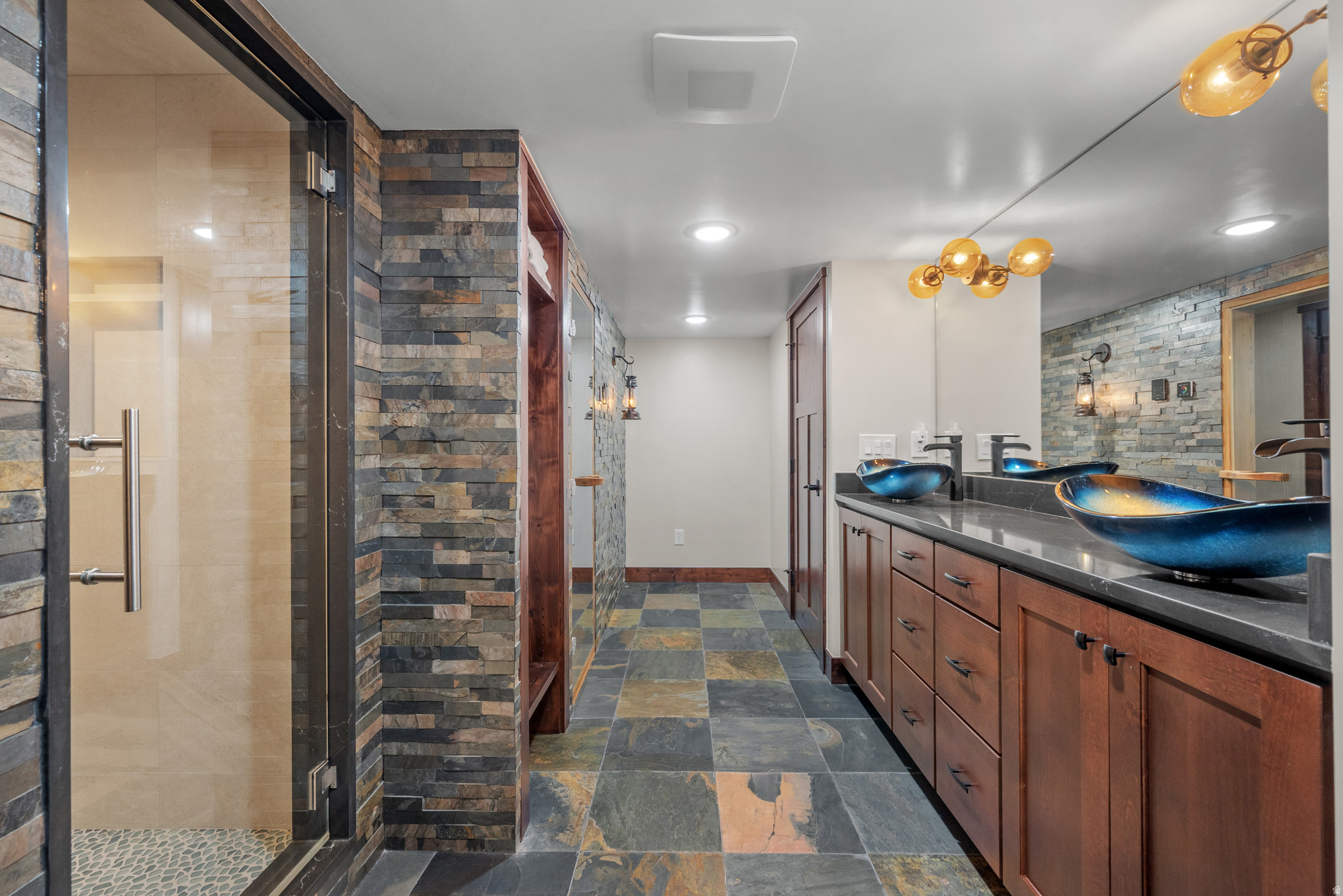 ALPINE COVE - Residential