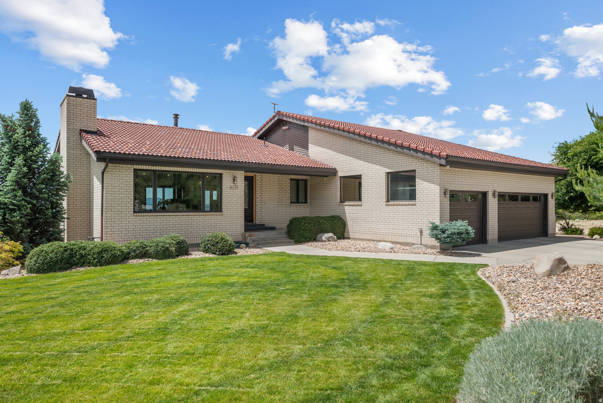 ALPINE COVE - Residential
